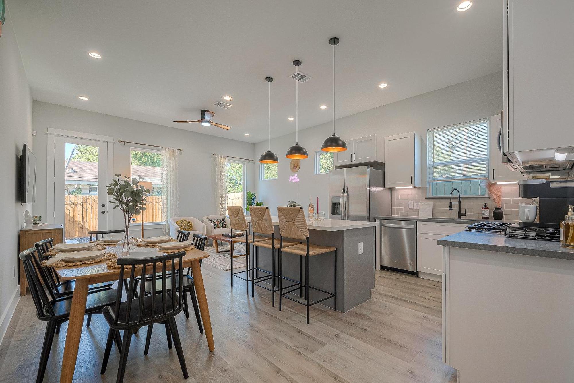 Modern Home Near Downtown With Fast Wifi, Bbq, Games & Ev Equipped! ヒューストン エクステリア 写真