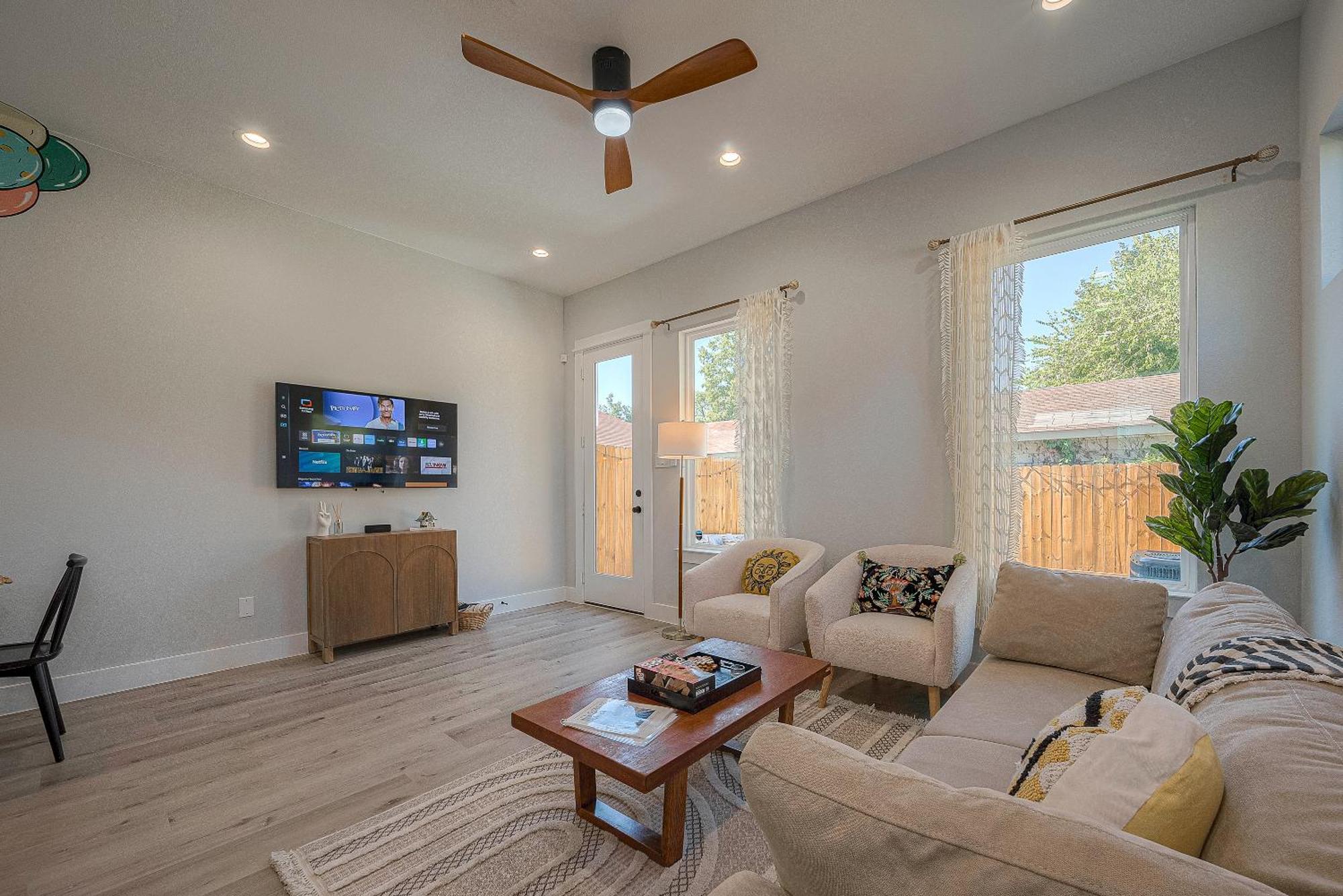 Modern Home Near Downtown With Fast Wifi, Bbq, Games & Ev Equipped! ヒューストン エクステリア 写真